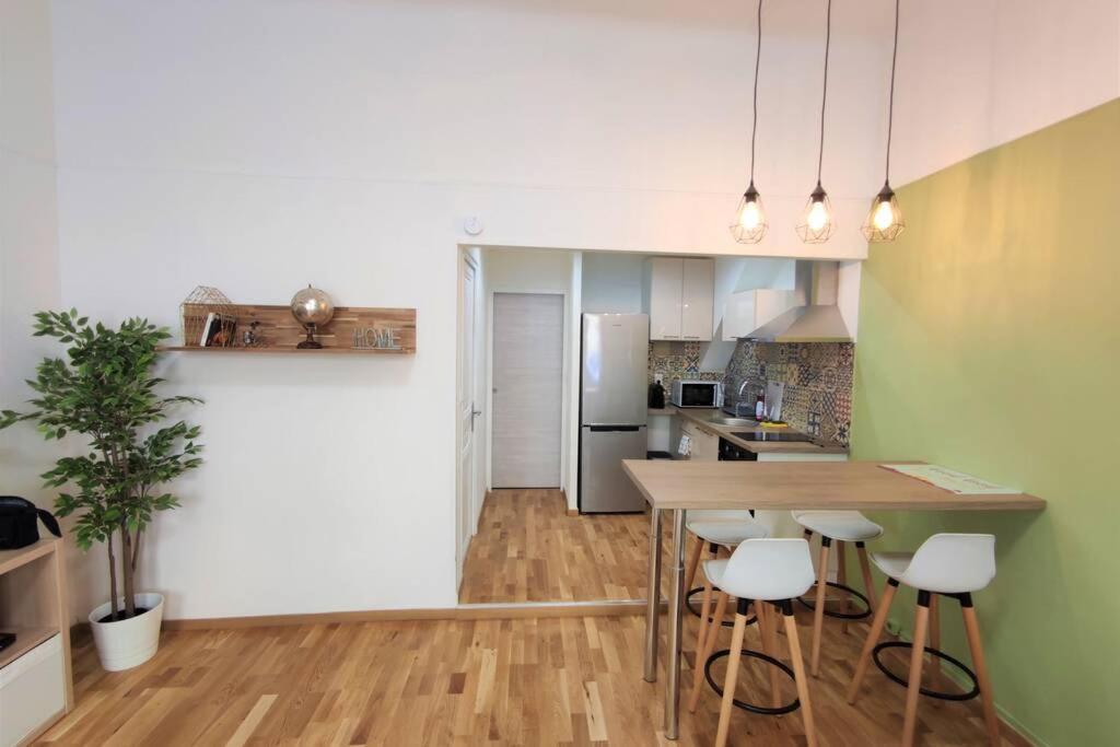 Joli T2 Proche Vieux-Port, Terrasses Du Port Et Metro Joliette Apartman Marseille Kültér fotó
