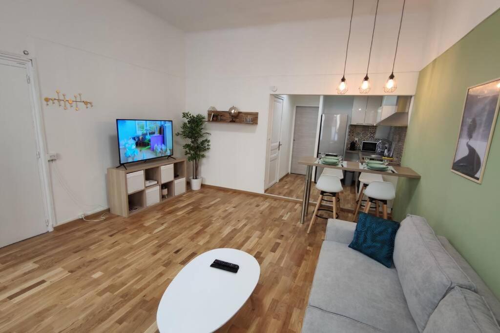Joli T2 Proche Vieux-Port, Terrasses Du Port Et Metro Joliette Apartman Marseille Kültér fotó